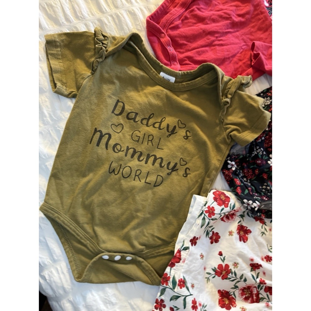 6 Month Girls Bundle‎ Floral Dress, 3 Bodysuits Daddy's Girl Mommy's World - Picture 3 of 6